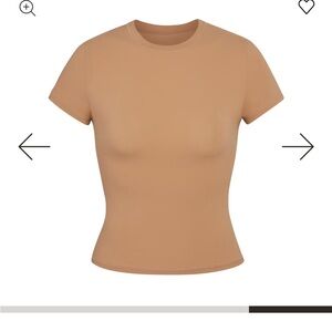 Skims Women’s FITS EVERYBODY T-SHIRT, SIENNA, size S